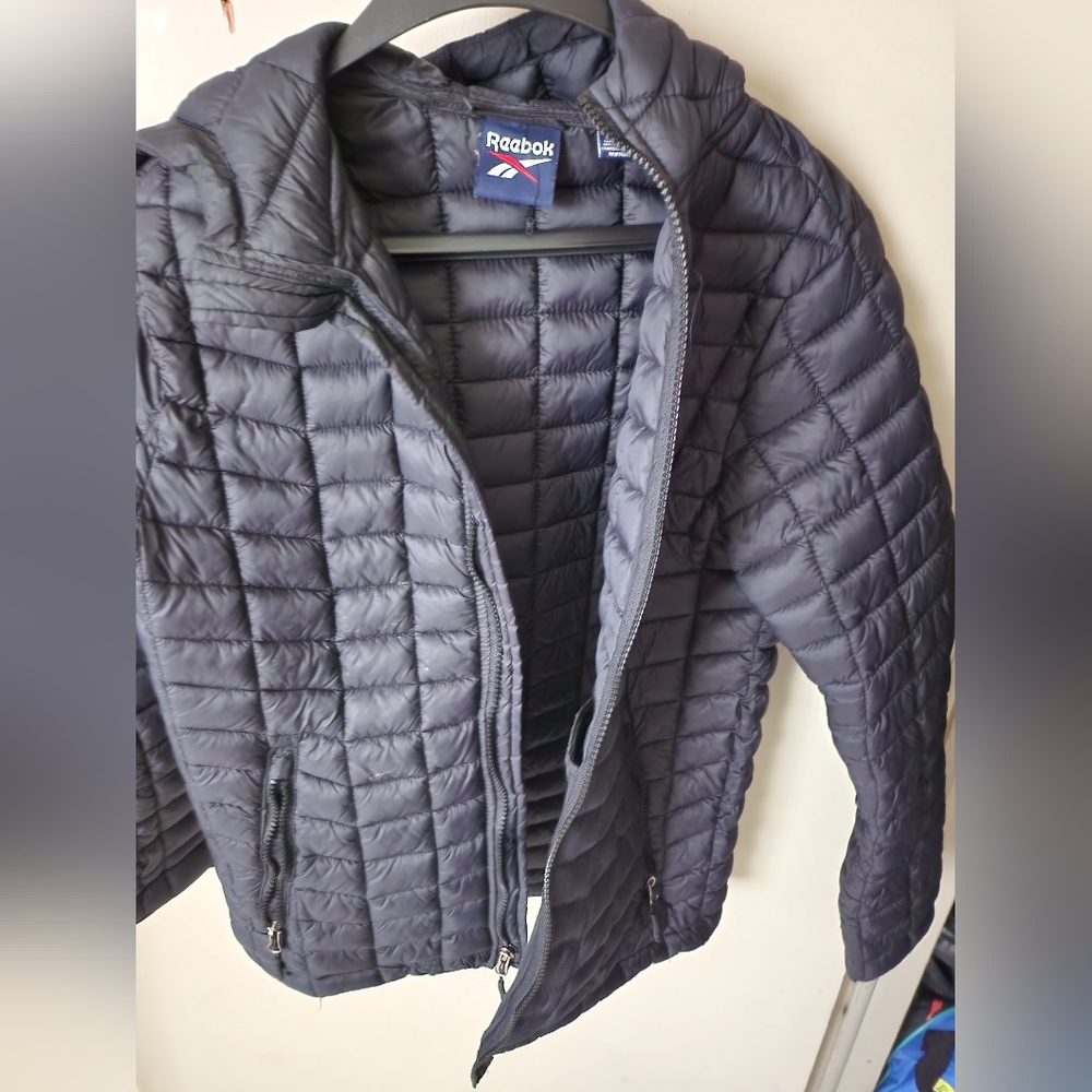 Kids or woman's Reebok light jacket.